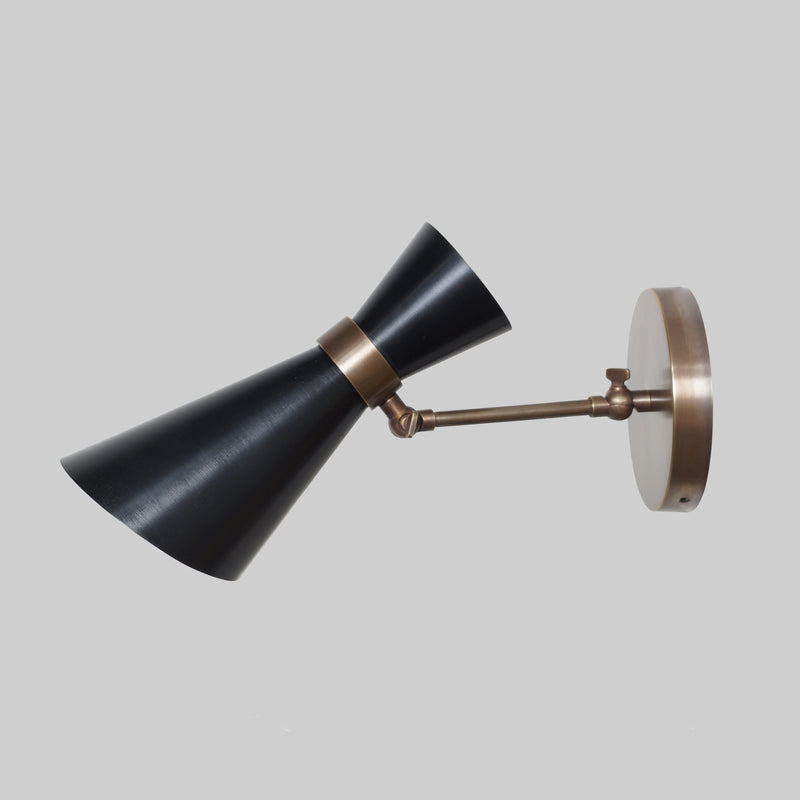 Peggy Wall Lamp
