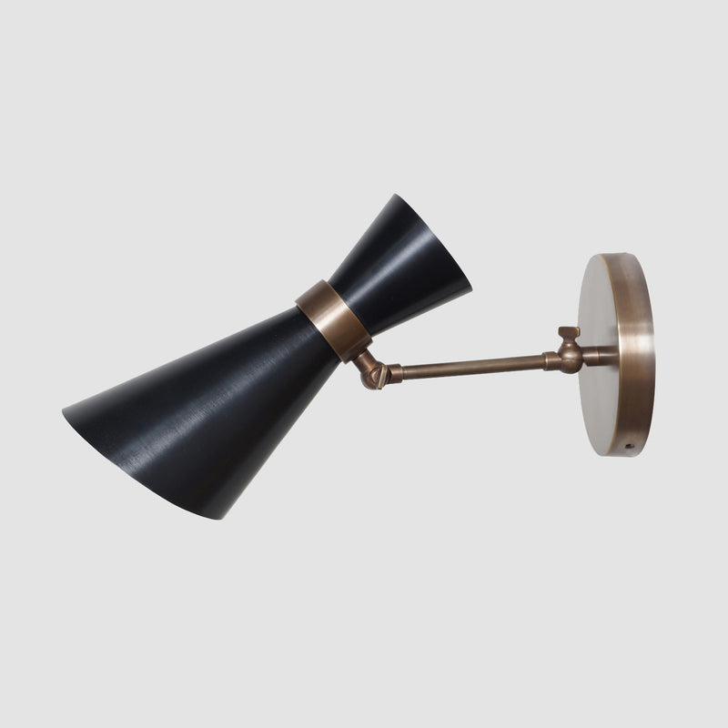 Peggy Wall Lamp