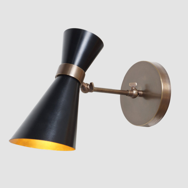 Peggy Wall Lamp