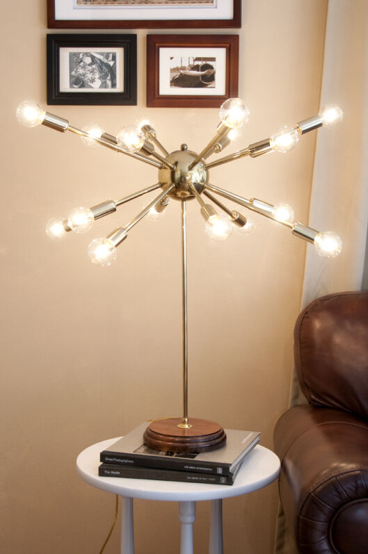 Mid Century Sputnik style table light lamp with 16 bulbs. Sputnik Table Lamp